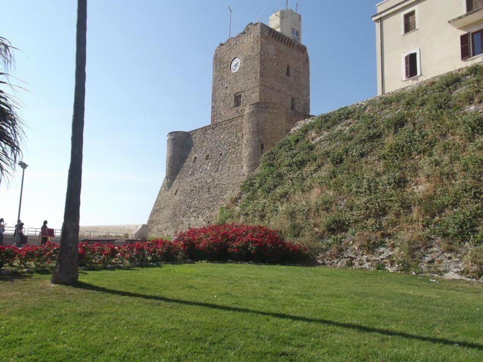Bed and Breakfast Le Stanze Di Botticelli Térmoli Exterior foto